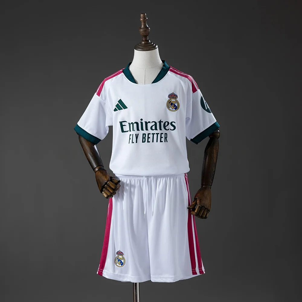 Real Madrid 2026/27 KIT NIÑO